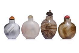 A GROUP OF FOUR GLASS SNUFF BOTTLES (4)