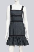 OSCAR DE LA RENTA - A GREY DRESS