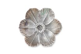 A BUCCELLATI STERLING SILVER NARCISSUS FLOWER DISH