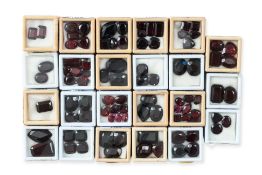 A GROUP OF UNMOUNTED GARNETS (90)