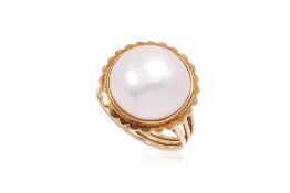 A MABE CULTURED PEARL RING