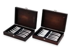 A SET OF TWELVE SCULLY & SCULLY 'PISTOL HANDLED' STEAK KNIVES