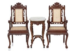 A PAIR OF TEAK ARMCHAIRS AND A MARBLE-TOP SIDE TABLE