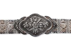 A SILVER BELT AND THREE-SECTION BUCKLE