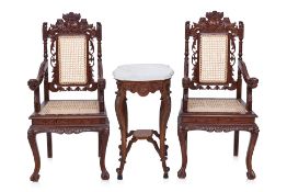 A PAIR OF TEAK ARMCHAIRS AND A MARBLE-TOP SIDE TABLE
