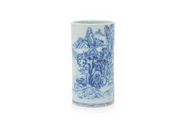 A BLUE AND WHITE LANDSCAPE DECORATED BRUSH POT
