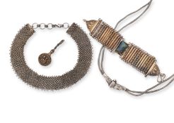 FOUR PIECES OF SILVER JEWELLERY