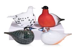 OIVA TOIKKA (FINNISH, 1931-2019) - A GROUP OF FOUR GLASS BIRDS