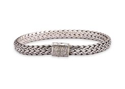 A BRACELET WITH A DIAMOND SET CLASP BY JOHN HARDY