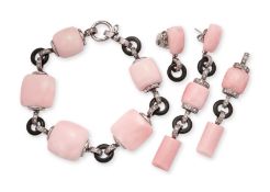 AN ITALIAN CORAL, ONYX, DIAMOND BRACELET AND EARRINGS SUITE