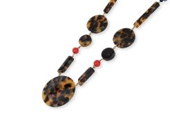 GIORGIO ARMANI - A FAUX TORTOISESHELL NECKLACE