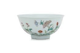 A FAMILLE ROSE FLORAL DECORATED BOWL