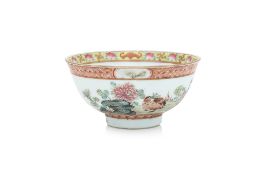 A SMALL FAMILLE ROSE 'QUAIL' BOWL