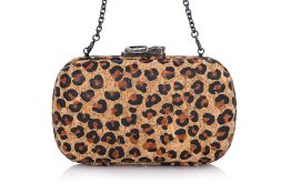CORTO MOLTEDO - A PRINTED CORK CLUTCH