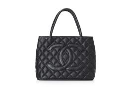 CHANEL - A BLACK CAVIAR LEATHER TOTE BAG