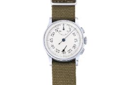 A WWII MILITARY ISSUE STOPWATCH