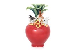 A LARGE FRANZ RABBITS PORCELAIN VASE