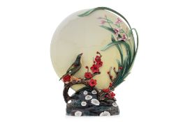 A LARGE FRANZ 'LEIORTHIX BIRD' PORCELAIN SCULPTURE