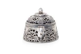 AN INDIAN SILVER PIERCED BOX