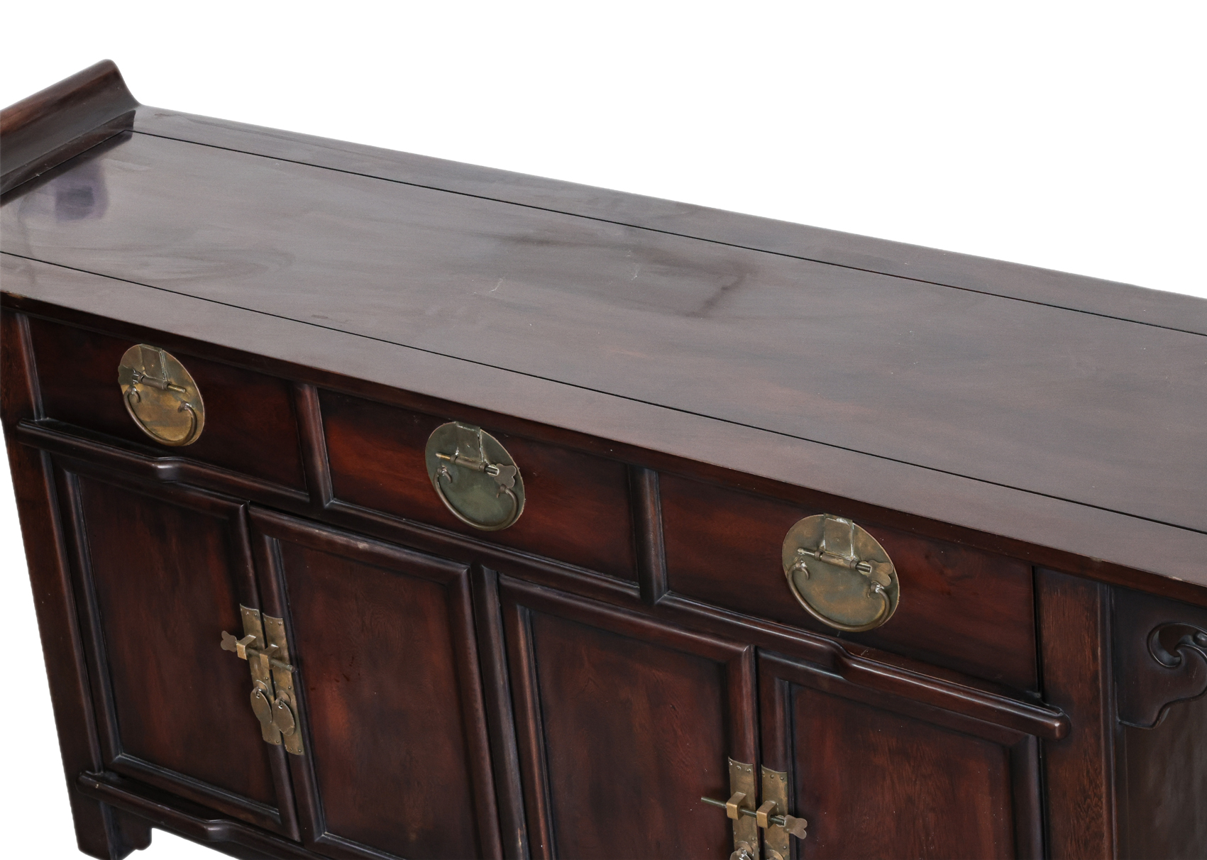 A CHINESE JICHIMU 'CHICKEN WING WOOD' SIDEBOARD - Image 4 of 5