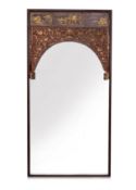 A LARGE CARVED AND GILT WOOD FRAMED WALL MIRROR