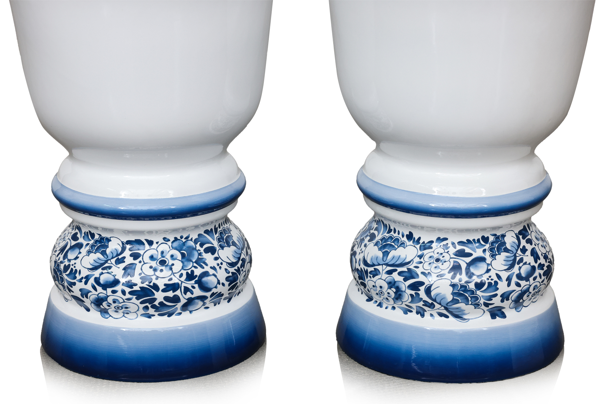 A PAIR OF XO 'EDEN' CERAMIC STOOLS BY MARCEL WENDARS - Image 2 of 5
