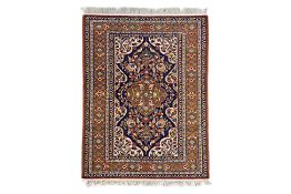 A LARGE MASHAD WOOL CARPET (282 x 198cm)