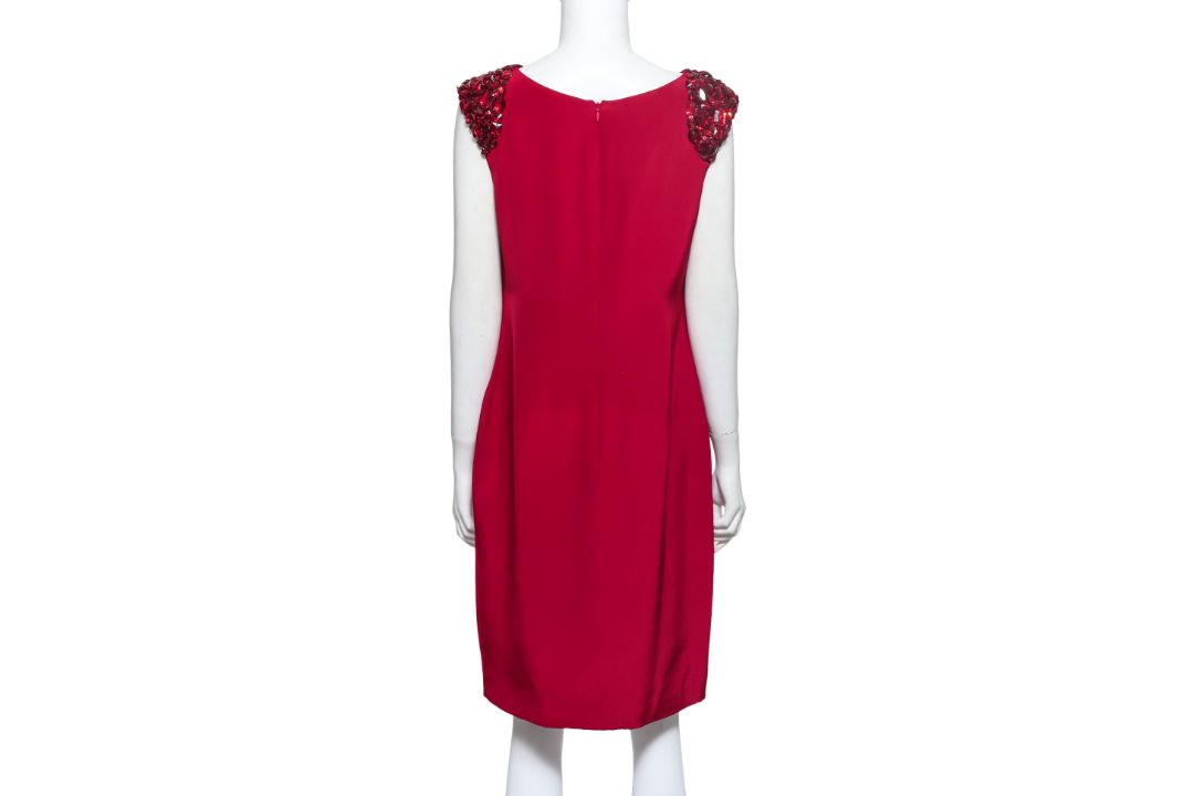 MARCHESA NOTTE - A RED SLEEVELESS DRESS WITH EMBELLISHED SHOULDERS - Image 2 of 2