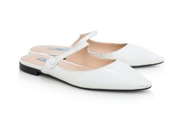 PRADA - A PAIR OF WHITE PATENT LEATHER SLINGBACK SHOES