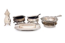 A GROUP OF SILVER TABLE ITEMS
