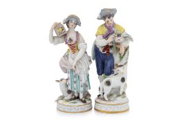 A PAIR OF MEISSEN PORCELAIN FIGURES OF A SHEPHERD AND SHEPHERDESS