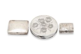 AN ENGLISH STERLING SILVER COMPACT AND TWO PILL BOXES