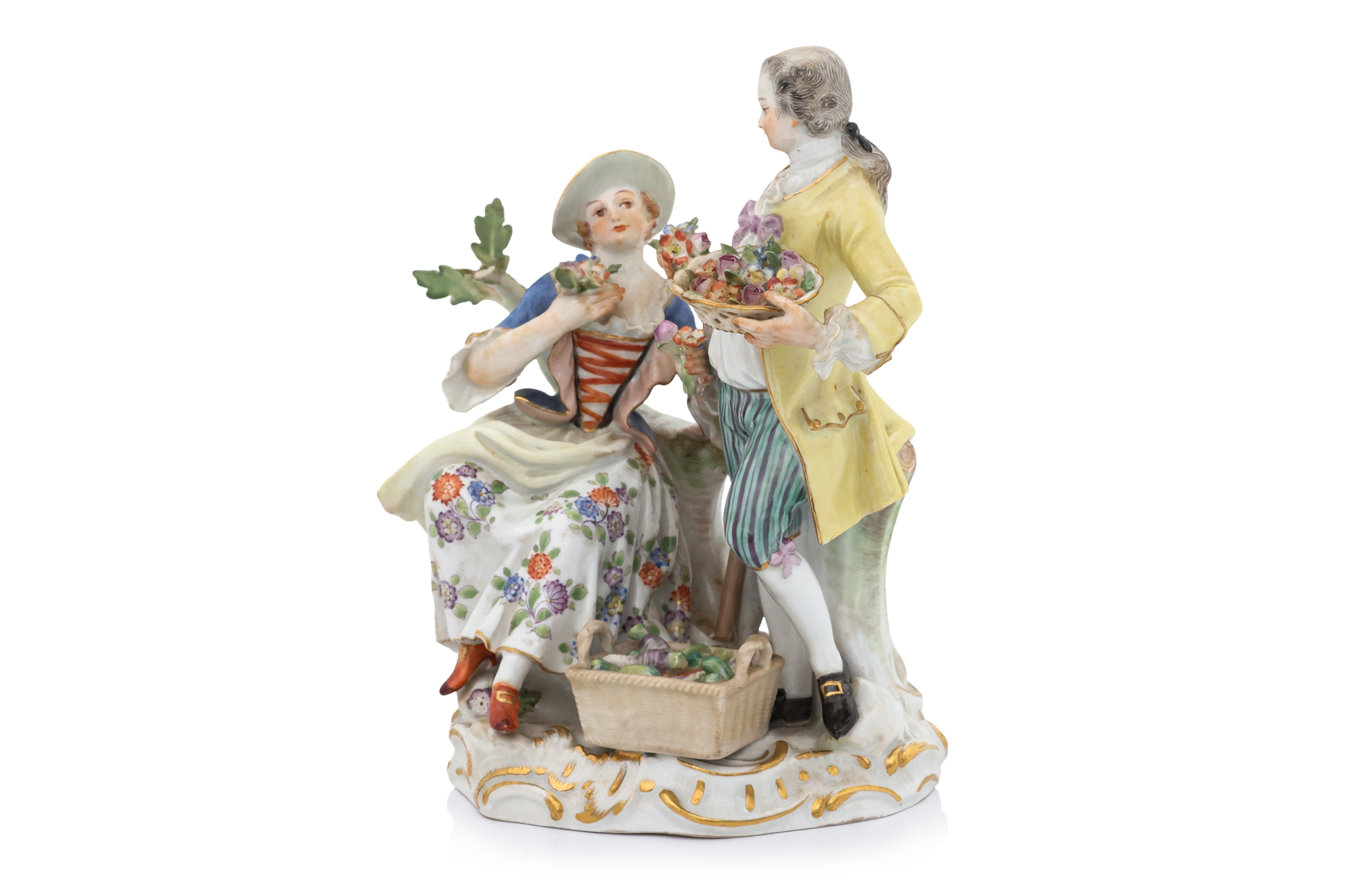 A MEISSEN FIGURAL GROUP OF A COUPLE IN A GARDEN - Image 2 of 5