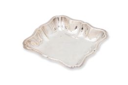 AN ARGENTIERE PAGLIAI SQUARE SILVER DISH