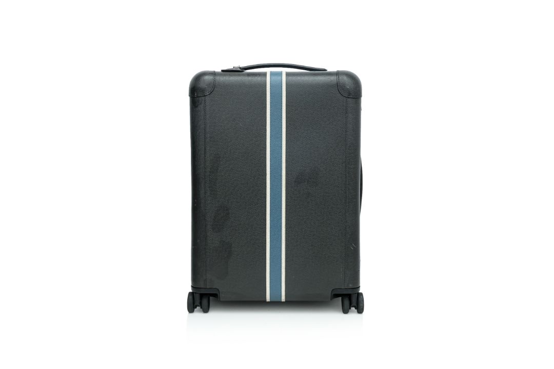 LOUIS VUITTON - A 'HORIZON' CARRY ON SUITCASE - Image 1 of 3