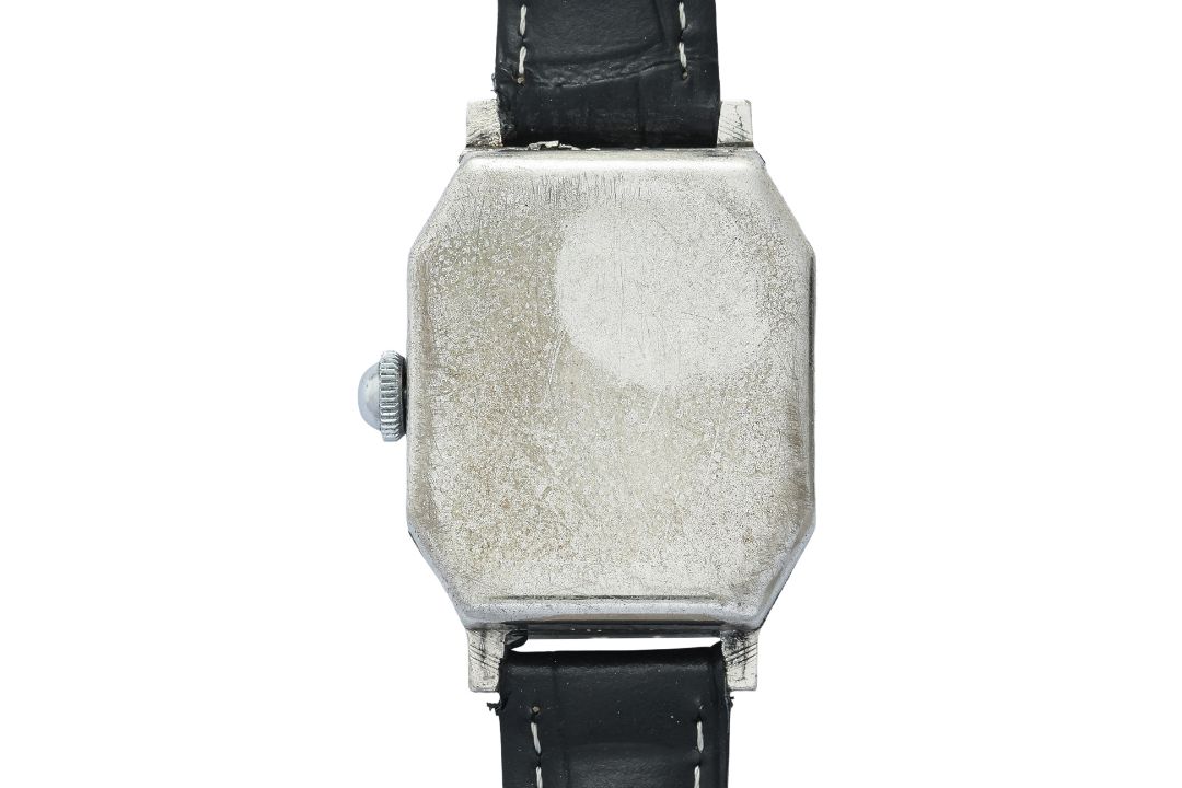 CYMA — AN ART DECO ENGRAVED RECTANGULAR WRISTWATCH - Image 2 of 3