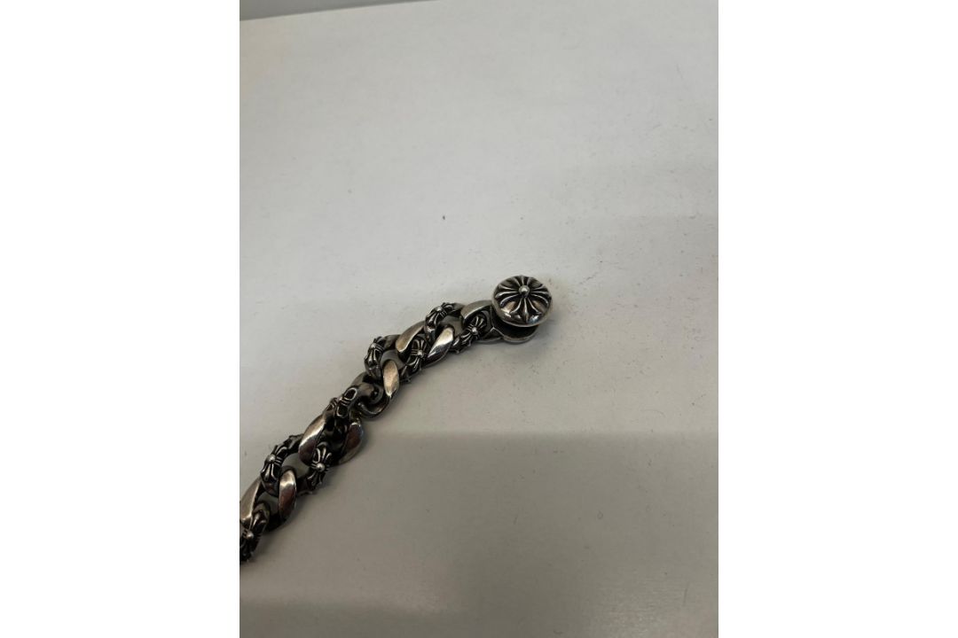 CHROME HEARTS - A STERLING SILVER BRACELET - Image 2 of 6