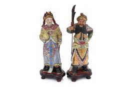 A PAIR OF FAMILLE ROSE FIGURES