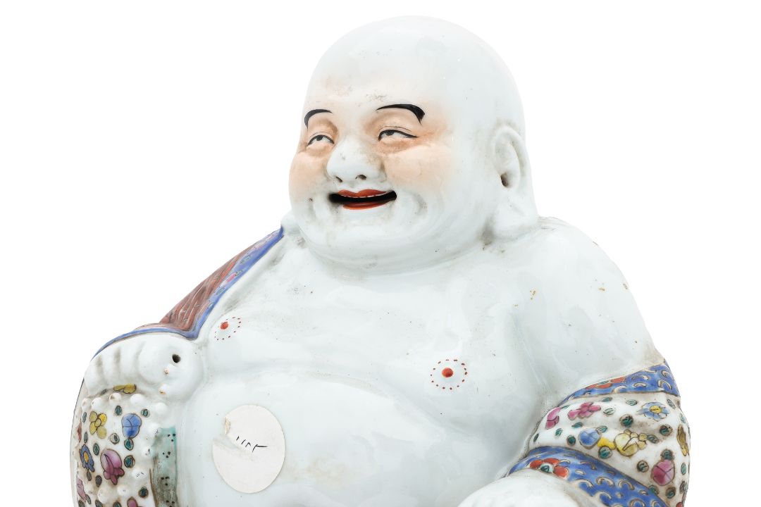 A FAMILLE ROSE FIGURE OF BUDAI - Image 4 of 5