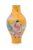 A YELLOW SGRAFFITO GROUND ZHONG KUI VASE