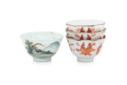 A GROUP OF FOUR PORCELAIN TEA BOWLS