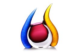 YOUNG & CONSTANTIN (XIX/XX) - AN ART GLASS VASE