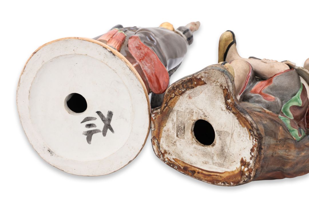 A GROUP OF THREE POLYCHROME PORCELAIN FIGURES - Image 5 of 5