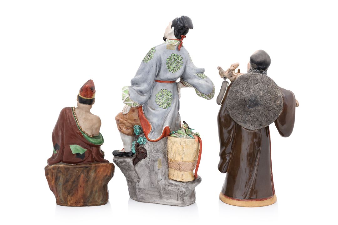 A GROUP OF THREE POLYCHROME PORCELAIN FIGURES - Image 4 of 5