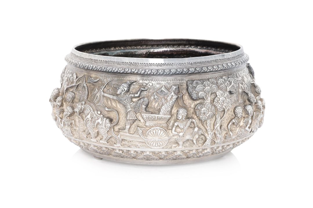 A BURMESE SILVER BOWL - Image 4 of 6