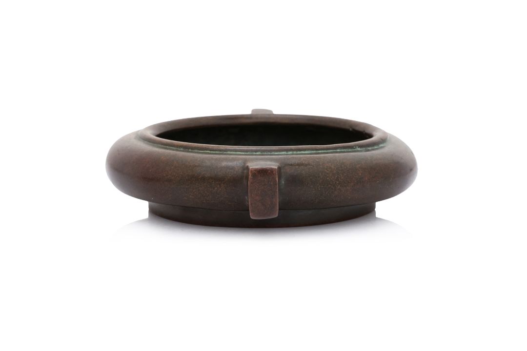 A BRONZE CENSER WITH TWIN LOOP HANDLES - Image 3 of 4