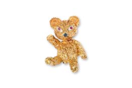 AN ITALIAN 'TEDDY BEAR' BROOCH