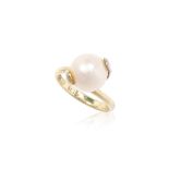 AN AKOYA CULTURED PEARL RING