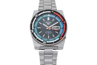 SEIKO - A STAINLESS STEEL 'REGATTA TIMER' AUTOMATIC WRISTWATCH