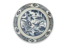 A SWATOW BLUE AND WHITE PORCELAIN DISH